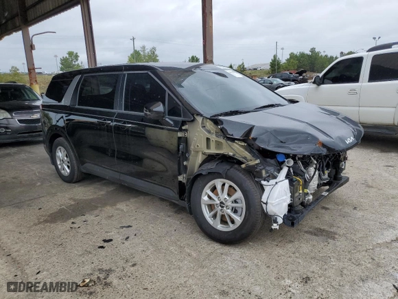 2024 Kia Carnival LX with VIN KNDNB4H35R6399035, listed as a Copart auction lot 71536114 with 3,022 mi miles and Salvage Title. Bid and sale history available at carsss.com. Image 4.