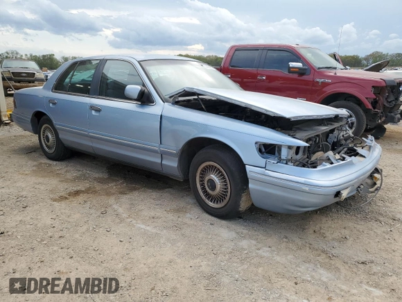 1997 Mercury Grand Marquis GS z VIN 2MELM74W2VX642879, wystawiony jako Copart lot #51464035 z przebiegiem 117 860 mil mil oraz Szkoda całkowita • Salvage title. Historia ofert i sprzedaży dostępna na DreamBid. Obrazek 4.