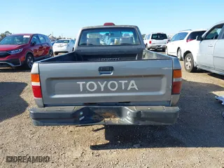 1994 Toyota 2WD Pickups with VIN 4TARN81A2RZ157385, listed as a IAAI auction lot 41999184 with 237,085 mi miles. Bid and sale history available at carsss.com. Image 17.