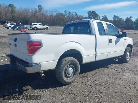 2014 Ford F-150 XL with VIN 1FTFX1CF5EKG23962, listed as a IAAI auction lot 41453430 with 184,837 mi miles. Bid and sale history available at carsss.com. Image 4.