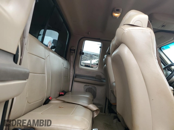 2002 Ford Super Duty F-250 XL with VIN 1FTNX21F62EB72958, listed as a Copart auction lot 51343355 with 167,698 mi miles and Salvage Title. Bid and sale history available at carsss.com. Image 10.