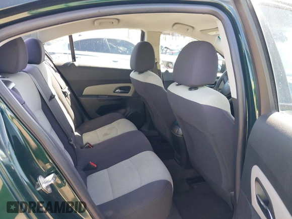 2014 Chevrolet Cruze LS with VIN 1G1PA5SG3E7123222, listed as a IAAI auction lot 42106447 with 121,072 mi miles and . Bid and sale history available at DreamBid. Image 8.