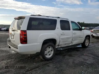 2013 Chevrolet Suburban LT with VIN 1GNSCJE06DR203594, listed as a Copart auction lot 63114724 with 263,456 mi miles and Salvage Title. Bid and sale history available at carsss.com. Image 3.