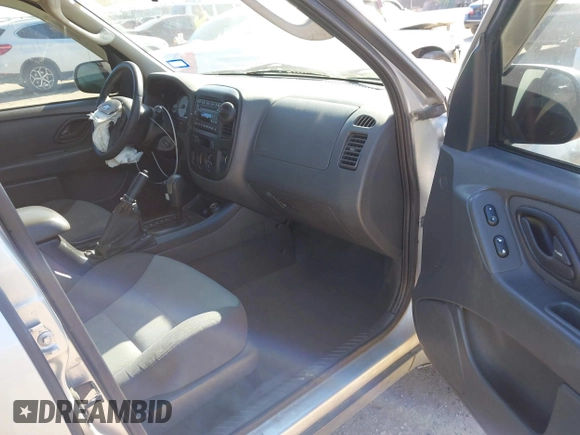 2006 Ford Escape XLS with VIN 1FMYU02Z76KA78111, listed as a IAAI auction lot 41375345 with 146,591 mi miles and . Bid and sale history available at DreamBid. Image 5.