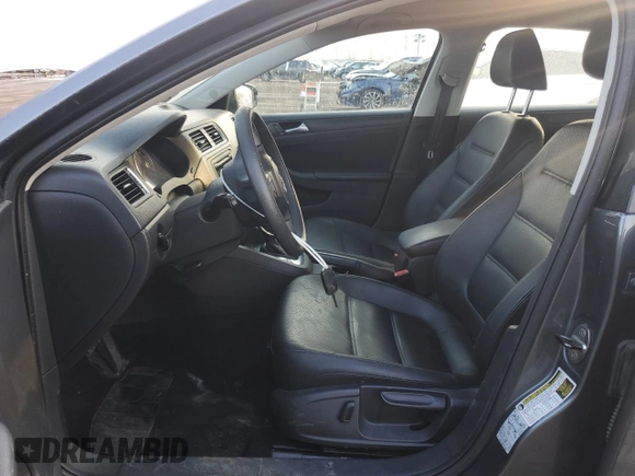 2014 Volkswagen Jetta Sedan SE with VIN 3VWD17AJ2EM359785, listed as a Copart auction lot 46914755 with 148,504 mi miles and Salvage Title. Bid and sale history available at carsss.com. Image 7.