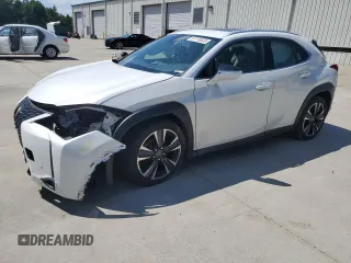 2019 Lexus UX 200 с VIN JTHY3JBH4K2014900, выставлен на аукционе Copart как лот 57778535 с пробегом 110 954 миль миль и Списание • Salvage title. История ставок и продаж доступна на DreamBid. Изображение 1.