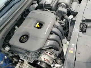 2017 Hyundai Elantra SE z VIN 5NPD84LF4HH052053, wystawiony jako Copart lot #67096385 z przebiegiem 125 875 mil mil oraz Szkoda całkowita • Salvage title. Historia ofert i sprzedaży dostępna na DreamBid. Obrazek 13.