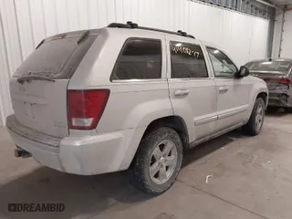 2005 Jeep Grand Cherokee Limited with VIN 1J8HR58235C645218, listed as a IAAI auction lot 41408277 with NaN miles. Bid and sale history available at carsss.com. Image 4.