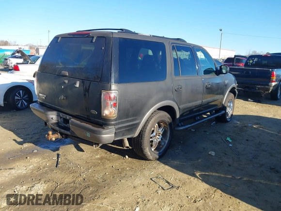 2000 Ford Expedition XLT with VIN 1FMRU1664YLB83051, listed as a IAAI auction lot 41326759 with 227,719 mi miles and . Bid and sale history available at DreamBid. Image 4.