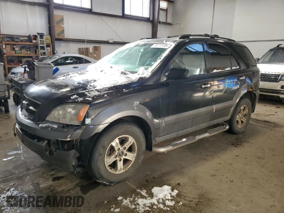 2004 Kia Sorento LX with VIN KNDJC733545287824, listed as a Copart auction lot 89375195 with 372,804 mi miles and Salvage Title. Bid and sale history available at carsss.com. Image 1.