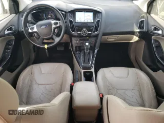 2016 Ford Focus Electric z VIN 1FADP3R43GL238458, wystawiony jako Copart lot #84111784 z przebiegiem 116 907 mil mil oraz Szkody całkowita. Historia ofert i sprzedaży dostępna na DreamBid. Obrazek 8.