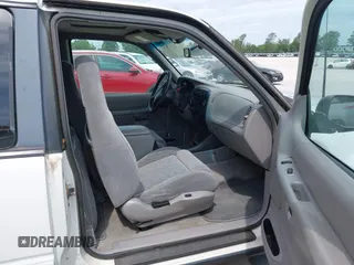1996 Ford Explorer with VIN 1FMCU24X4TUC82009, listed as a IAAI auction lot 42829672 with 113,106 mi miles and . Bid and sale history available at DreamBid. Image 5.