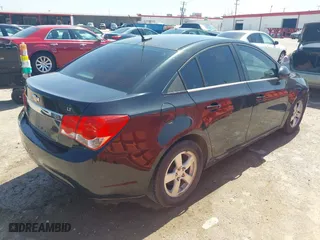 2014 Chevrolet Cruze 1LT with VIN 1G1PC5SBXE7212798, listed as a IAAI auction lot 41992151 with 189,432 mi miles. Bid and sale history available at carsss.com. Image 4.