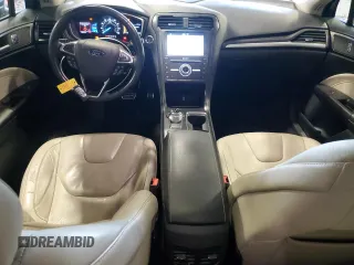 2017 Ford Fusion Titanium z VIN 3FA6P0D93HR303905, wystawiony jako Copart lot #63621745 z przebiegiem 120 249 mil mil oraz Szkoda całkowita • Salvage title. Historia ofert i sprzedaży dostępna na DreamBid. Obrazek 8.