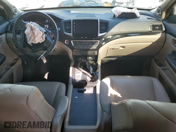 2017 Honda Pilot Touring with VIN 5FNYF6H92HB092491, listed as a Copart auction lot 76141434 with 56,002 mi miles and Salvage Title. Bid and sale history available at carsss.com. Image 8.