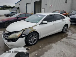 2015 Toyota Camry XLE with VIN 4T1BF1FK7FU077791, listed as a Copart auction lot 53704415 with 110,487 mi miles and Salvage Title. Bid and sale history available at DreamBid. Image 1.