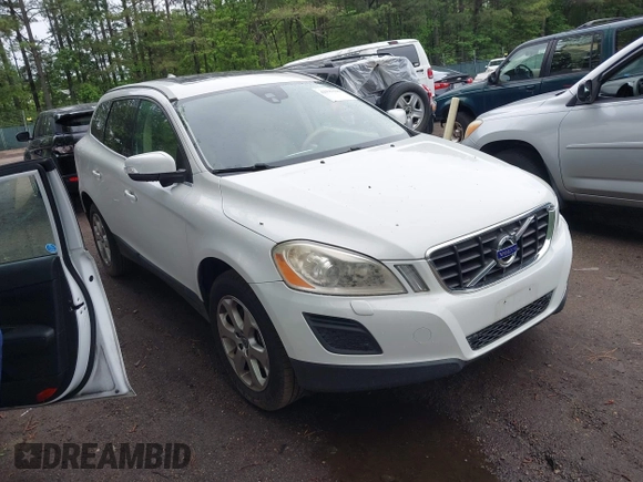 2013 Volvo XC60 3.2L with VIN YV4952DL1D2367330, listed as a IAAI auction lot 42197516 with 102,612 mi miles and . Bid and sale history available at DreamBid. Image 1.