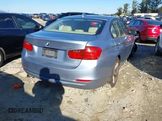 2013 BMW 3 Series 320i with VIN WBA3B1C56DK128321, listed as a IAAI auction lot 41347216 with 91,906 mi miles. Bid and sale history available at carsss.com. Image 4.