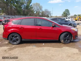 2016 Ford Focus SE with VIN 1FADP3K26GL288926, listed as a IAAI auction lot 41820097 with 189,539 mi miles. Bid and sale history available at carsss.com. Image 13.
