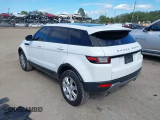 2018 Land Rover Range Rover Evoque SE z VIN SALVP2RX3JH273958, wystawiony jako IAAI lot #42266274 z przebiegiem 69 248 mil mil oraz . Historia ofert i sprzedaży dostępna na DreamBid. Obrazek 3.