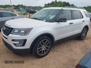 2016 Ford Explorer Sport with VIN 1FM5K8GT1GGB31627, listed as a IAAI auction lot 42076858 with 114,505 mi miles and . Bid and sale history available at carsss.com. Image 2.