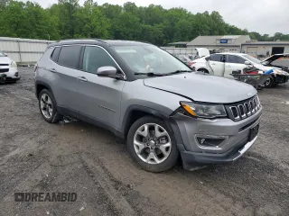 2020 Jeep Compass Limited z VIN 3C4NJCCBXLT211330, wystawiony jako Copart lot #56938845 z przebiegiem 98 968 mil mil oraz Szkoda całkowita • Salvage title. Historia ofert i sprzedaży dostępna na DreamBid. Obrazek 4.