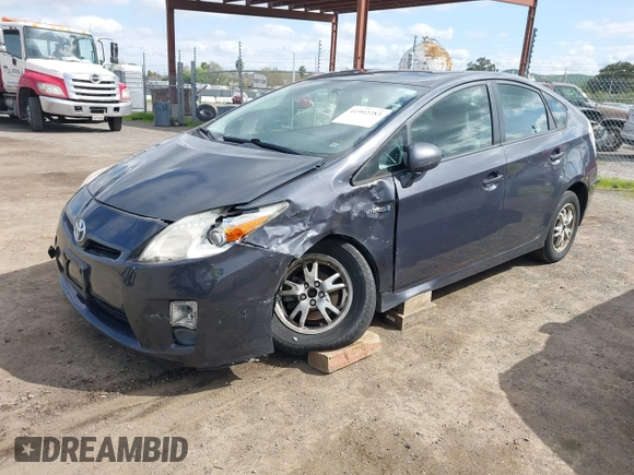 2010 Toyota Prius II with VIN JTDKN3DU9A0236950, listed as a IAAI auction lot 41902283 with 260,202 mi miles. Bid and sale history available at carsss.com. Image 2.
