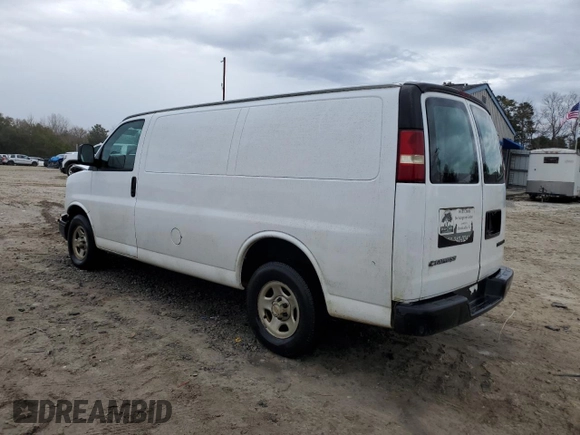 2005 Chevrolet Express Cargo z VIN 1GCFG15X651115978, wystawiony jako Copart lot #88572355 z przebiegiem 149 920 mil mil oraz Szkoda całkowita • Salvage title. Historia ofert i sprzedaży dostępna na DreamBid. Obrazek 2.