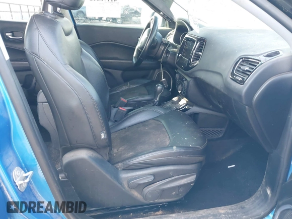 2019 Jeep Compass Latitude with VIN 3C4NJDBB3KT619609, listed as a IAAI auction lot 41173812 with 144,375 mi miles. Bid and sale history available at carsss.com. Image 5.