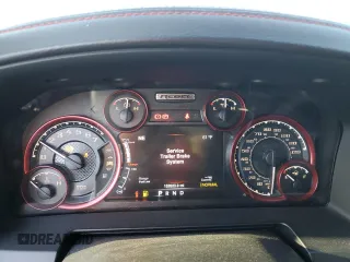 2016 Ram 1500 Rebel z VIN 1C6RR7YT6GS244410, wystawiony jako Copart lot #88905705 z przebiegiem 152 623 mil mil oraz Tytuł czysty. Historia ofert i sprzedaży dostępna na DreamBid. Obrazek 9.