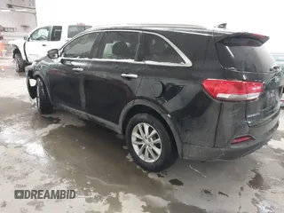 2018 Kia Sorento LX with VIN 5XYPG4A32JG383316, listed as a IAAI auction lot 41578609 with 1 mi miles. Bid and sale history available at carsss.com. Image 3.