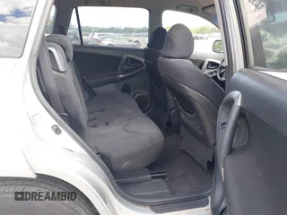 2008 Toyota RAV4 Sport z VIN JTMZK32VX86015173, wystawiony jako IAAI lot #41561817 z przebiegiem 157 614 mil mil oraz . Historia ofert i sprzedaży dostępna na DreamBid. Obrazek 8.