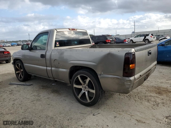 2000 Chevrolet Silverado 1500 with VIN 1GCEC14VXYZ225834, listed as a Copart auction lot 80225944 with 133,381 mi miles and Salvage Title. Bid and sale history available at carsss.com. Image 2.