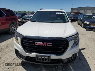 2024 GMC Terrain SLE with VIN 3GKALMEG1RL155895, listed as a Copart auction lot 57607755 with 9,878 mi miles and Salvage title. Bid and sale history available at DreamBid. Image 5.
