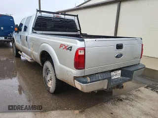 2015 Ford F-250 Lariat z VIN 1FT7W2BTXFEB10761, wystawiony jako IAAI lot #42522911 z przebiegiem 209 886 mil mil oraz . Historia ofert i sprzedaży dostępna na DreamBid. Obrazek 14.