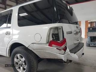 2010 Ford Expedition SSV с VIN 1FMJU1G54AEB48894, выставлен на аукционе IAAI как лот 41762529 с пробегом 134 609 миль миль и . История ставок и продаж доступна на DreamBid. Изображение 6.