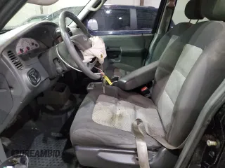 2005 Ford Explorer Sport Trac XLS с VIN 1FMZU77KX5UB67697, выставлен на аукционе Copart как лот 45185175 с пробегом 131 572 миль миль и На запчасти • Non repairable. История ставок и продаж доступна на DreamBid. Изображение 7.