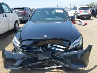 2019 Mercedes-Benz C 300 z VIN 55SWF8DB4KU309251, wystawiony jako IAAI lot #42391572 z przebiegiem 28 757 mil mil oraz . Historia ofert i sprzedaży dostępna na DreamBid. Obrazek 6.