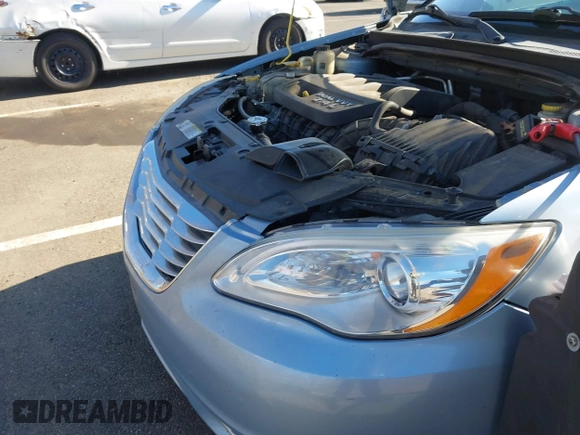 2012 Chrysler 200 Limited with VIN 1C3CCBCBXCN303781, listed as a IAAI auction lot 41807257 with 199,751 mi miles. Bid and sale history available at carsss.com. Image 6.