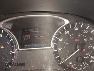 2016 Nissan Pathfinder S with VIN 5N1AR2MM1GC637454, listed as a IAAI auction lot 41640789 with 133,016 mi miles. Bid and sale history available at carsss.com. Image 15.
