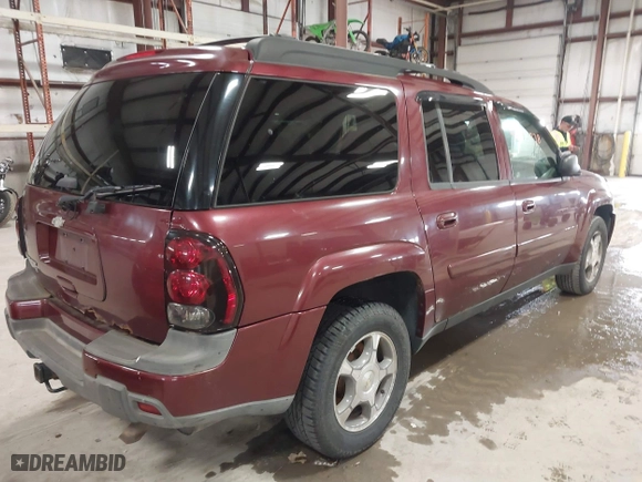 2005 Chevrolet TrailBlazer LS with VIN 1GNET16SX56147062, listed as a IAAI auction lot 41872738 with 206,064 mi miles. Bid and sale history available at carsss.com. Image 4.