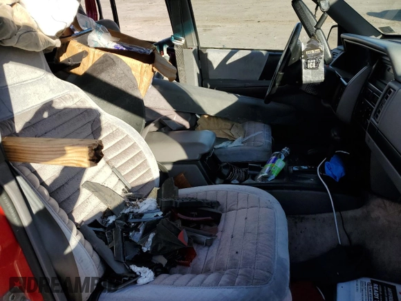 1994 Jeep Grand Cherokee Laredo с VIN 1J4GZ58S1RC119463, выставлен на аукционе Copart как лот 48240315 с пробегом 126 826 миль миль и Списание • Salvage title. История ставок и продаж доступна на DreamBid. Изображение 7.