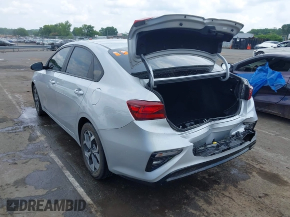 2021 Kia Forte LXS with VIN 3KPF24ADXME269696, listed as a IAAI auction lot 42498767 with 90,070 mi miles and . Bid and sale history available at DreamBid. Image 3.