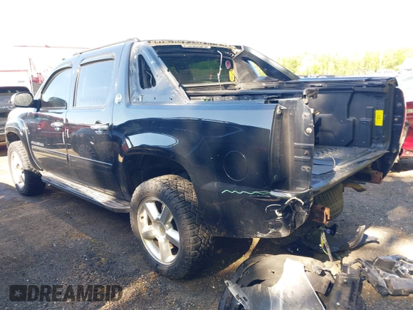 2013 Chevrolet Avalanche LS with VIN 3GNTKEE76DG197730, listed as a IAAI auction lot 42128989 with 105,722 mi miles and . Bid and sale history available at DreamBid. Image 3.