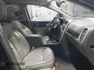 2008 Lincoln MKX with VIN 2LMDU68CX8BJ32572, listed as a IAAI auction lot 41271037 with 1 mi miles. Bid and sale history available at carsss.com. Image 5.