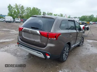 2019 Mitsubishi Outlander ES with VIN JA4AZ3A31KZ043372, listed as a IAAI auction lot 42306119 with 195,635 mi miles and . Bid and sale history available at DreamBid. Image 4.