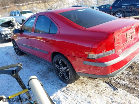 2002 Volvo S60 with VIN YV1RS53D922192520, listed as a IAAI auction lot 41557013 with 196,594 mi miles. Bid and sale history available at carsss.com. Image 3.