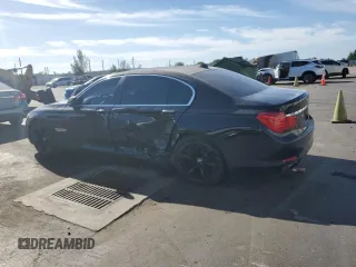 2012 BMW 7 Series 750Li xDrive с VIN WBAKC8C50CC435719, выставлен на аукционе Copart как лот 50041005 с пробегом 78 482 миль миль и Списание • Salvage title. История ставок и продаж доступна на DreamBid. Изображение 2.