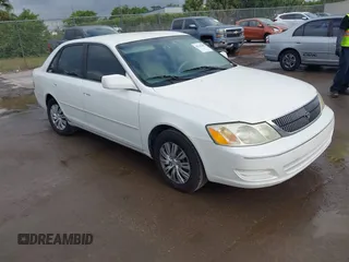 2002 Toyota Avalon XL with VIN 4T1BF28B72U217884, listed as a IAAI auction lot 42145482 with 195,960 mi miles. Bid and sale history available at carsss.com. Image 1.