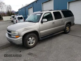 2001 Chevrolet Suburban LT with VIN 3GNFK16T11G209375, listed as a Copart auction lot 77907714 with 157,424 mi miles and Clean Title. Bid and sale history available at carsss.com. Image 1.